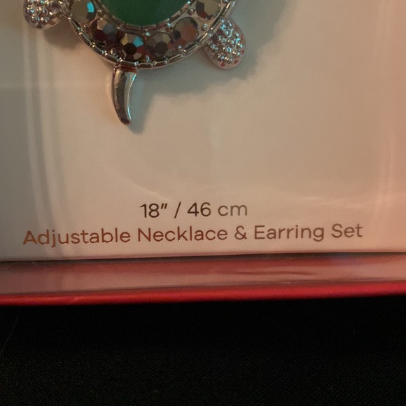 Turtle Necklace and Earrings Set 🐢 - Picture 4 of 5